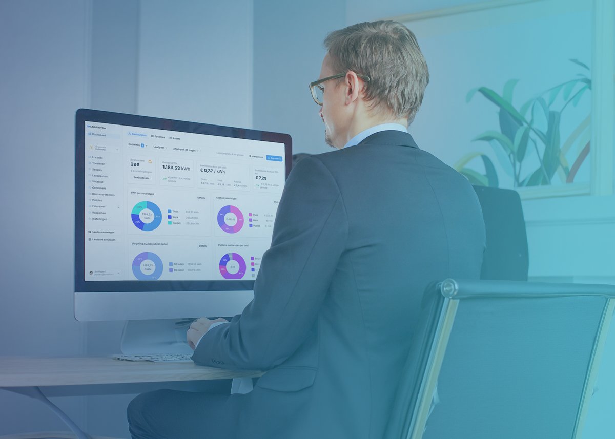 fleet manager looking at dashboard