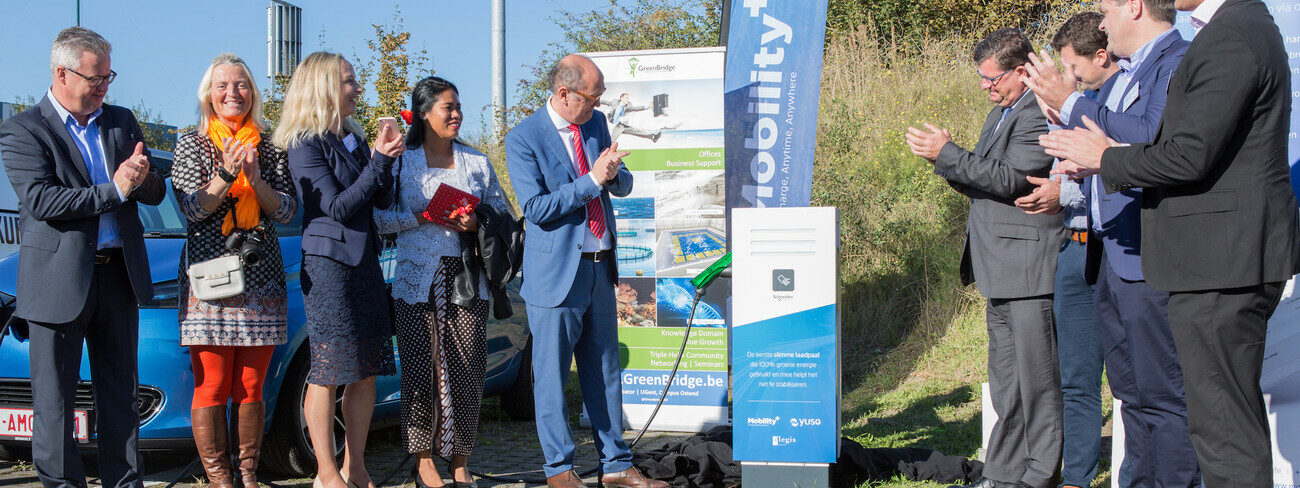 Inauguration de la première borne de recharge intelligente à Ostende
