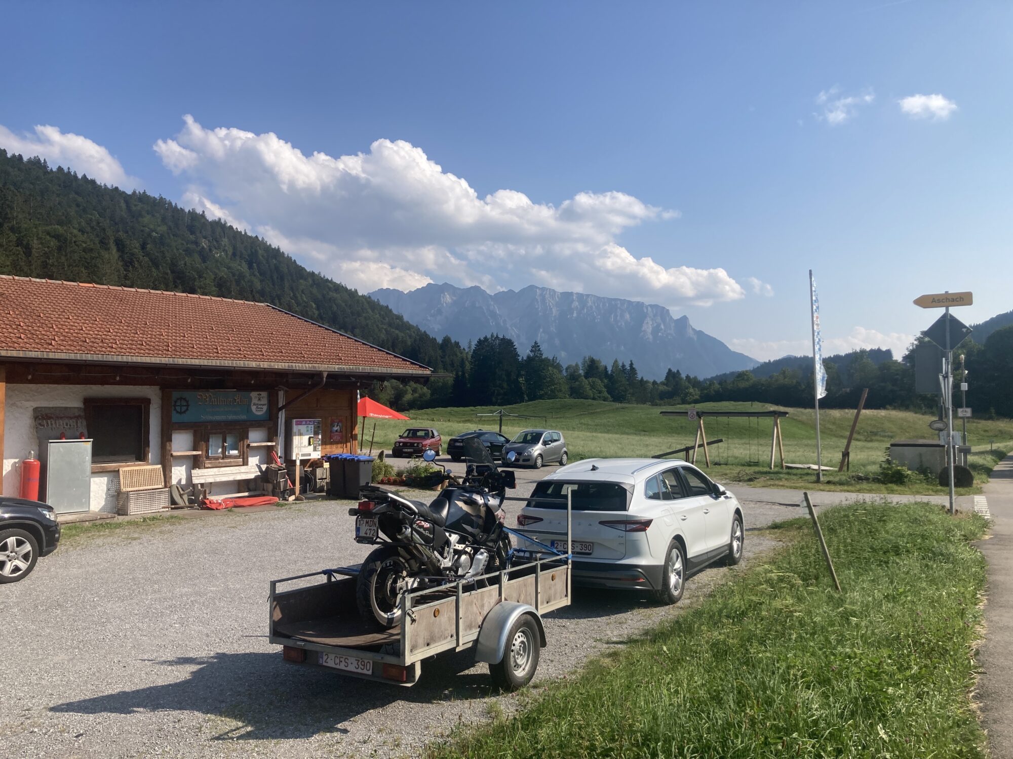 Driving to Austria in an electric car? No problem!
